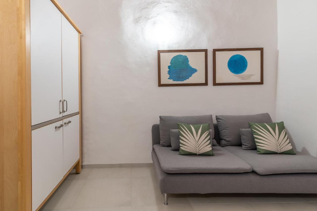 Baldelli La Chiostrina Apartment *